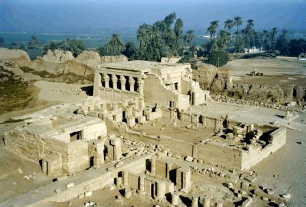 Dendera_Temple.gif (100867 Byte)